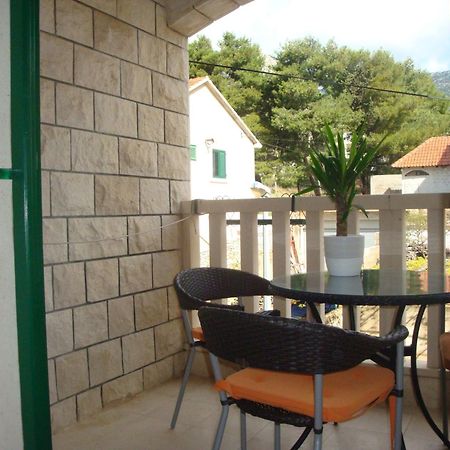 Guest House Marija Бол Экстерьер фото