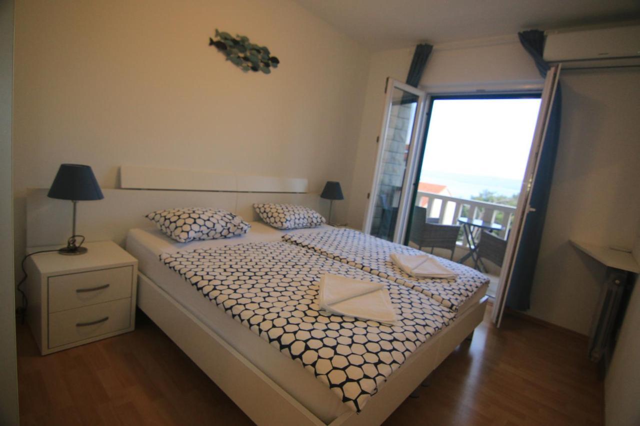 Guest House Marija Бол Экстерьер фото